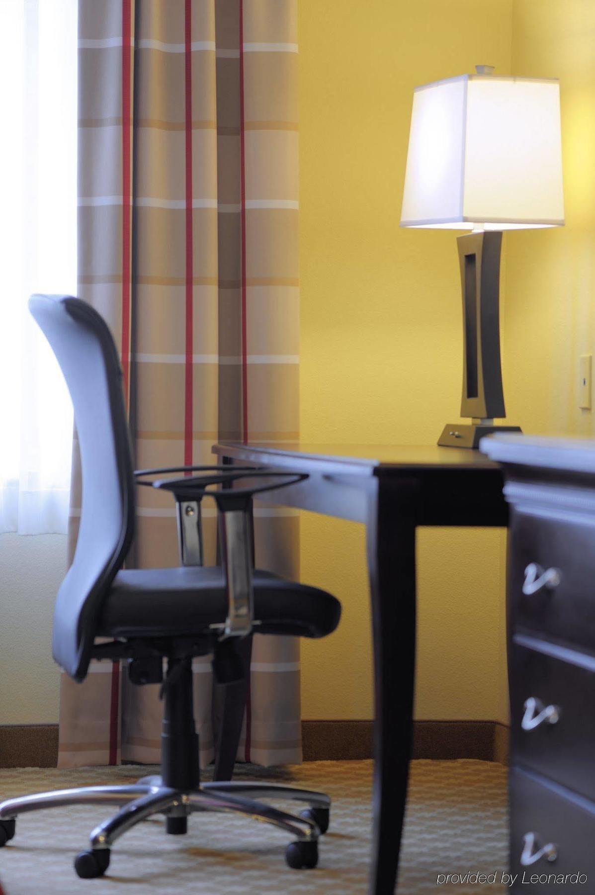 Country Inn & Suites By Radisson, Washington At Meadowlands, Pa Номер фото
