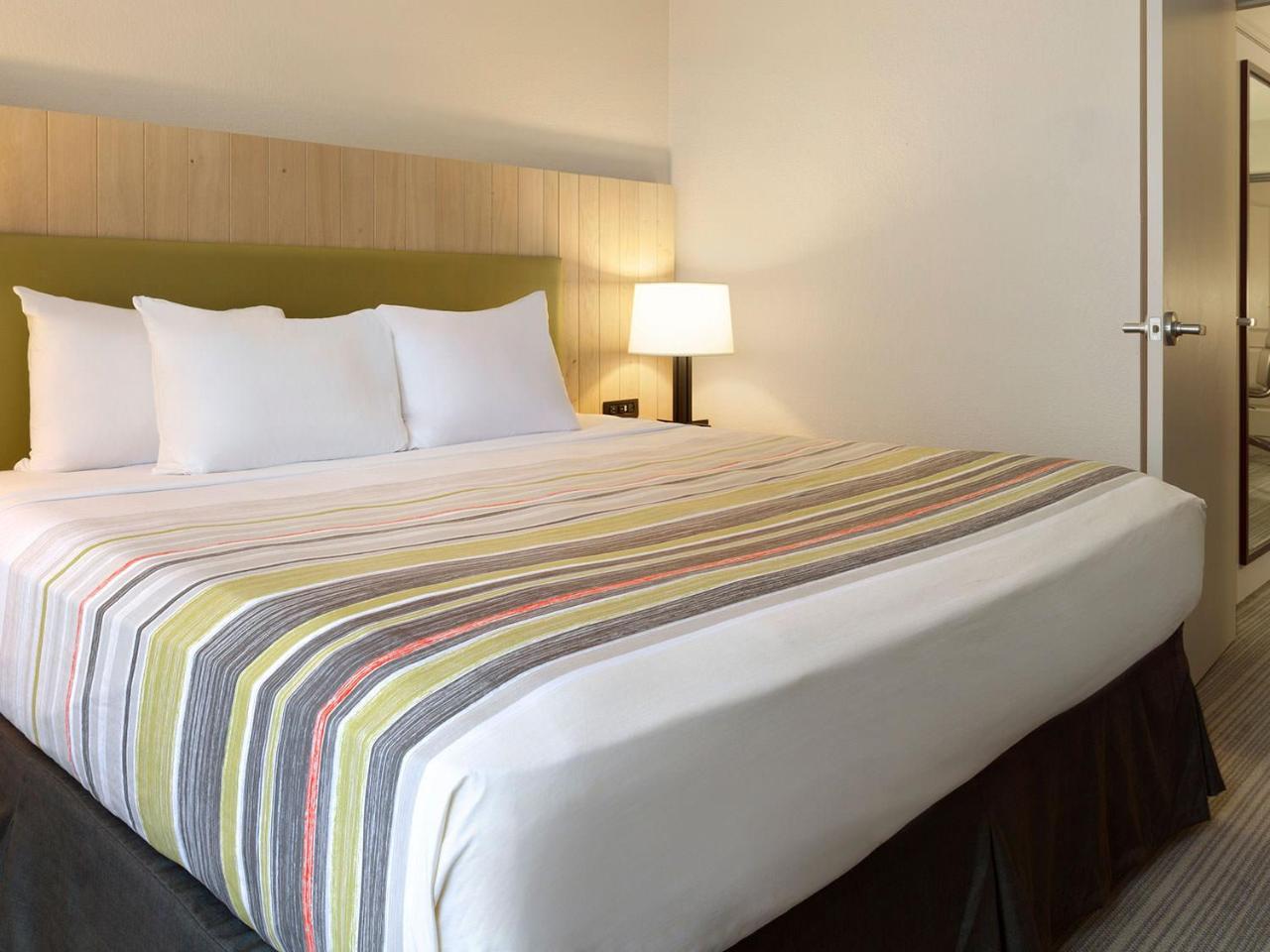 Country Inn & Suites By Radisson, Washington At Meadowlands, Pa Экстерьер фото